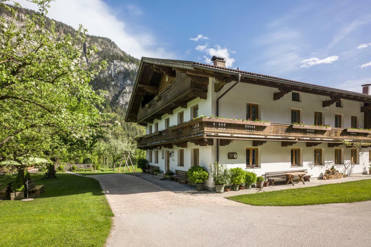 Farm stay Windhaghof Kramsach